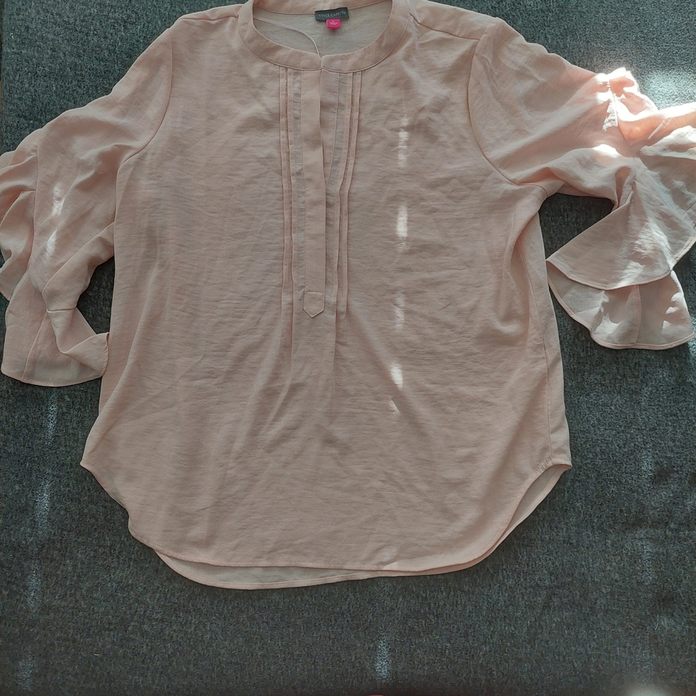 nwt Vince Camuto Light Pink Ruffle Sleeve Blouse large